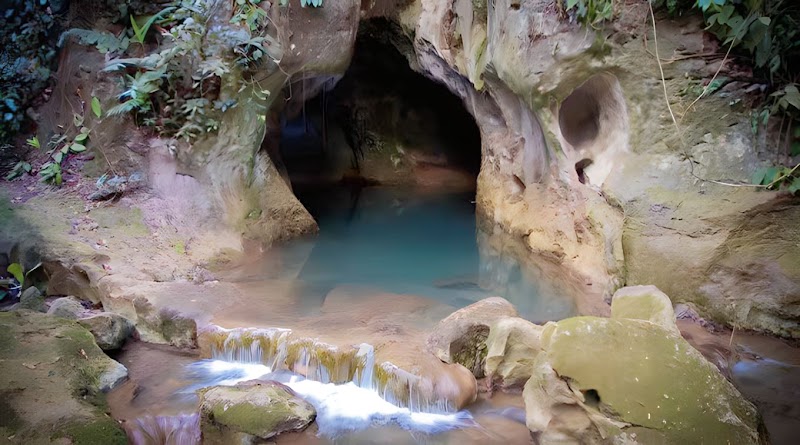 Photo 1 at Actun Tunichil Muknal (ATM Cave) in Seven Miles El Progresso