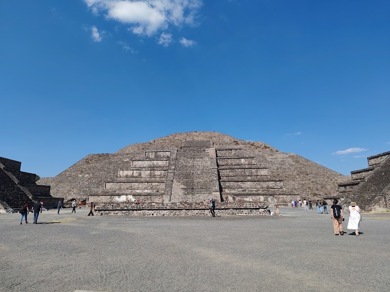 Pyramid of the Sun in Teotihuacán de Arista