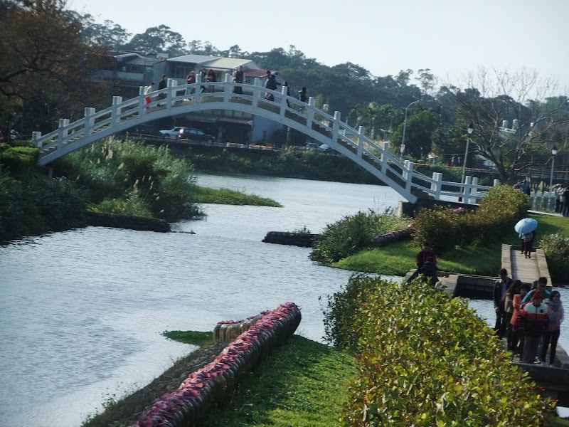 Photo 1 at Cihu Mausoleum in Fu'an Village