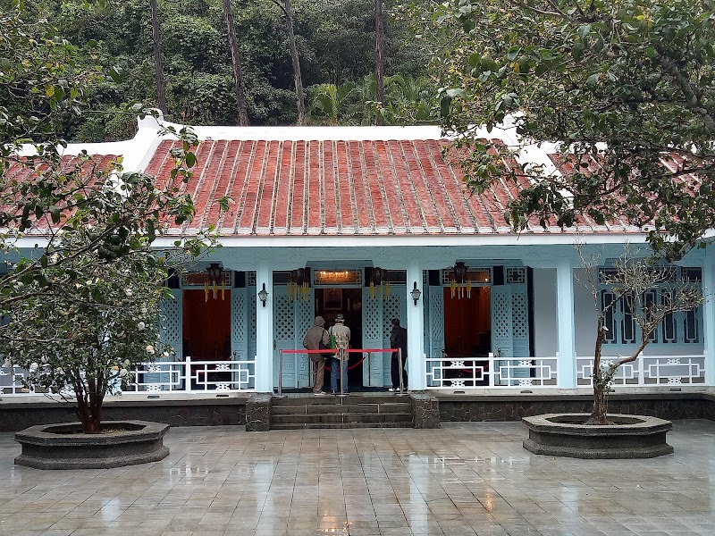 Cihu Mausoleum in Fu'an Village
