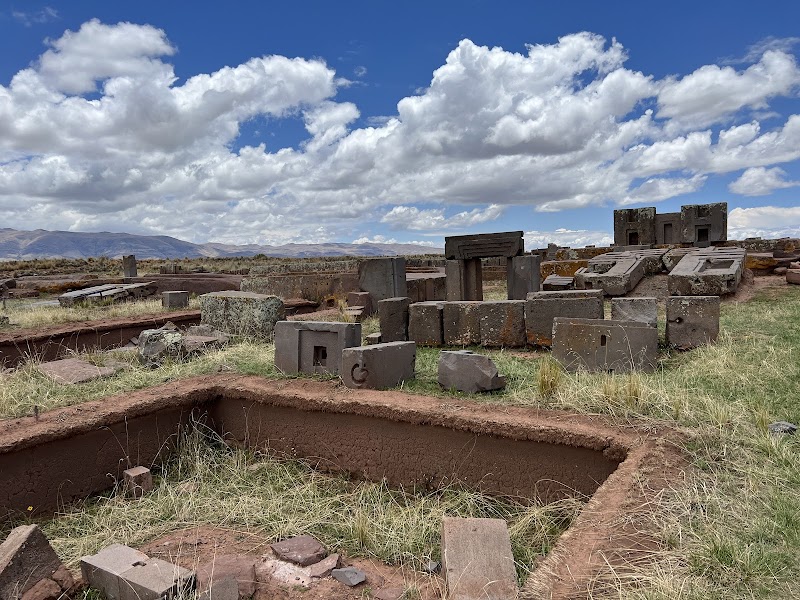 Puma Punku in Tiwanaku