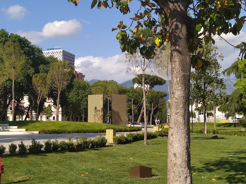 Photo 6 at Independence Memorial in Tiranë