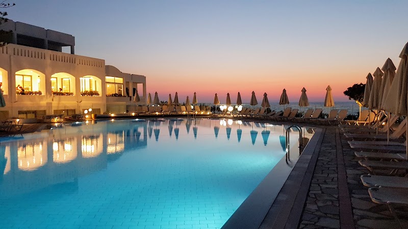 Photo 4 at Maritimo Beach Hotel in Sisi