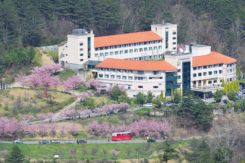 Hoya Resort, Wuling in Pingdeng Village