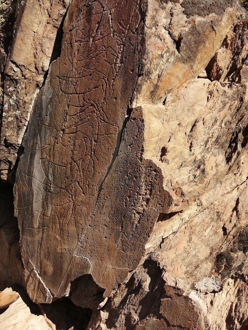 Photo 1 at Penascosa Prehistoric Rock-Art Site (UNESCO World Heritage) in Castelo Melhor