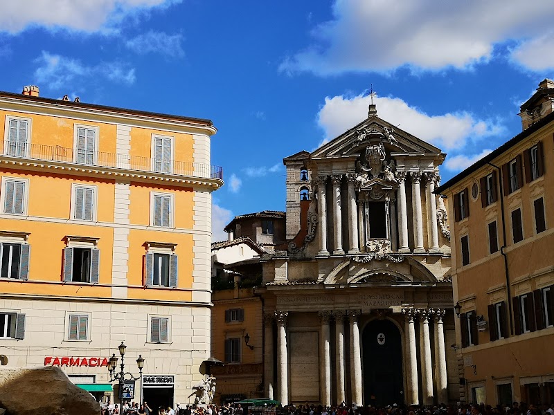 Photo 6 at Trevi Fountain in Roma