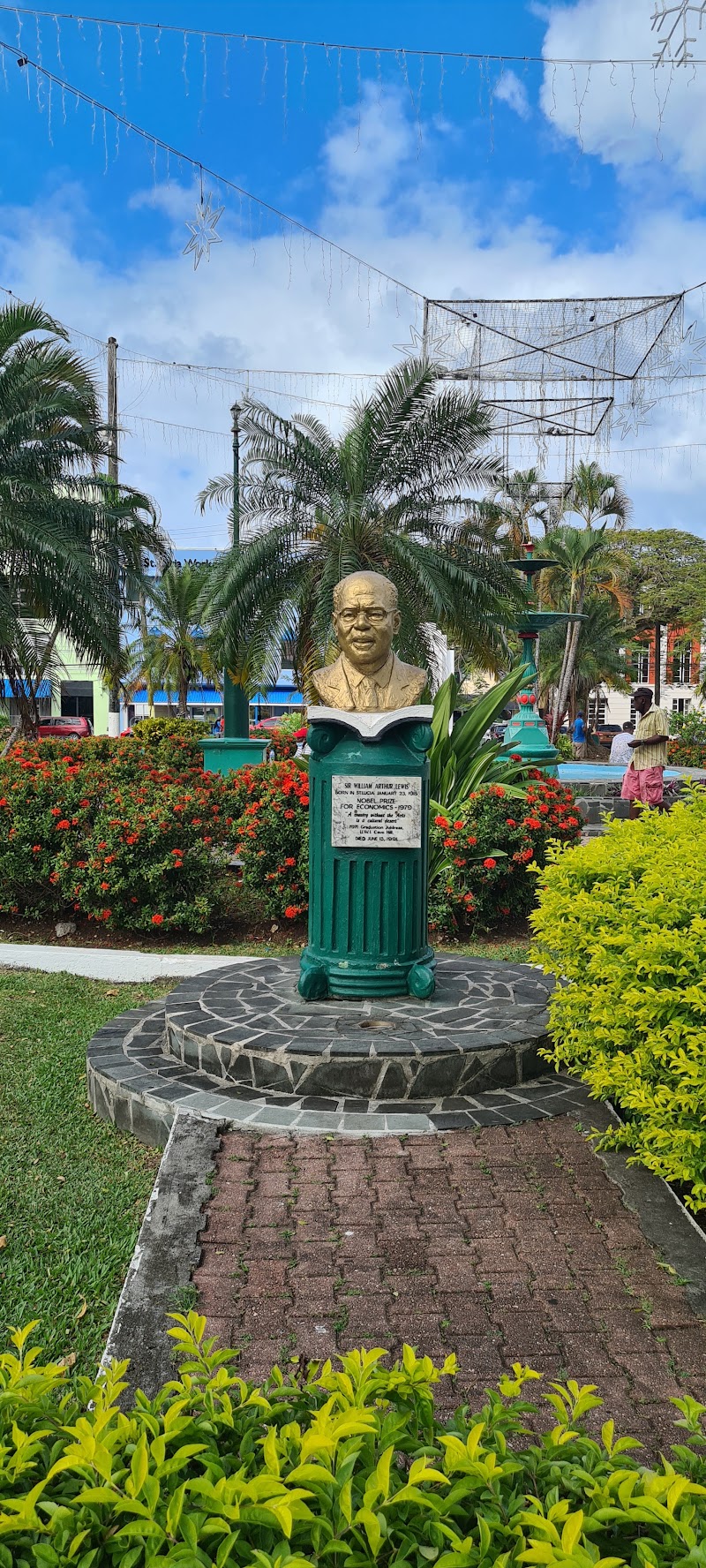 Photo 5 at Derek Walcott square in Castries