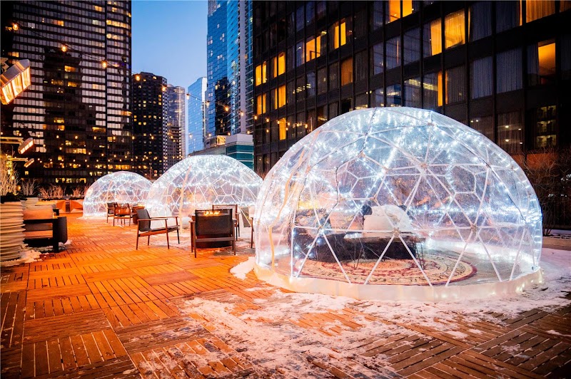 DoubleTree by Hilton Hotel Chicago - Magnificent Mile in Chicago
