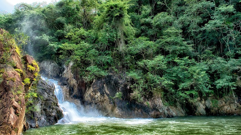 Jungle Splash Eco tours in San Ignacio