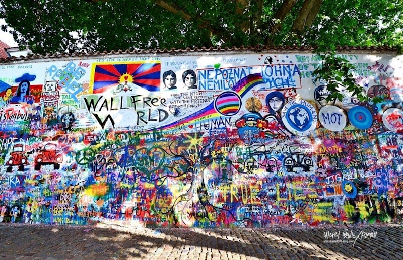 Lennon Wall in Praha 1