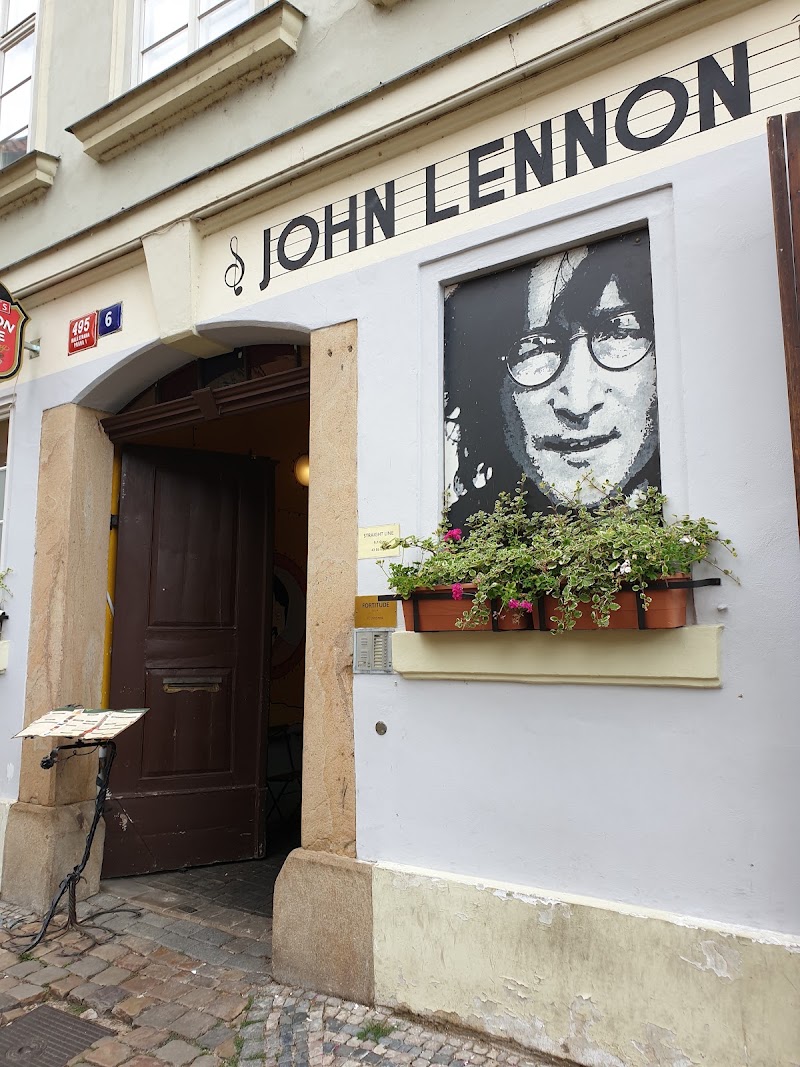 Photo 2 at Lennon Wall in Praha 1