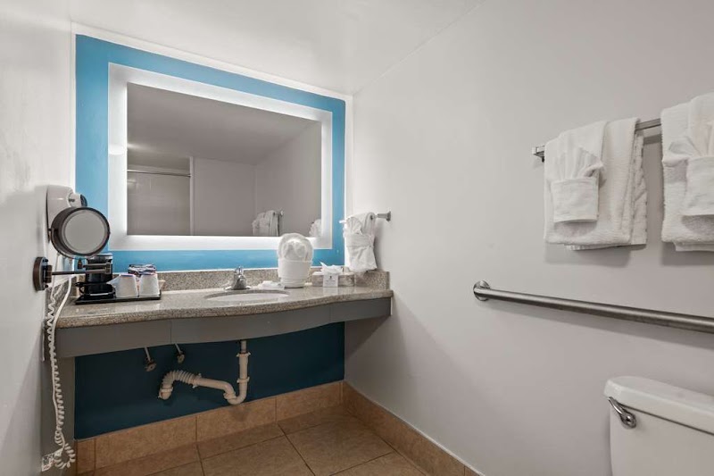 Photo 4 at Best Western Orlando Gateway Hotel in Orlando