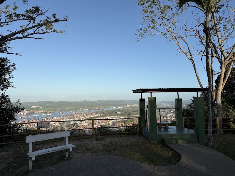 Photo 2 at Flag Of Panama in Panamá