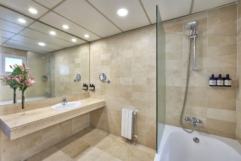 Photo 2 at Hotel NH Barcelona Eixample in Barcelona