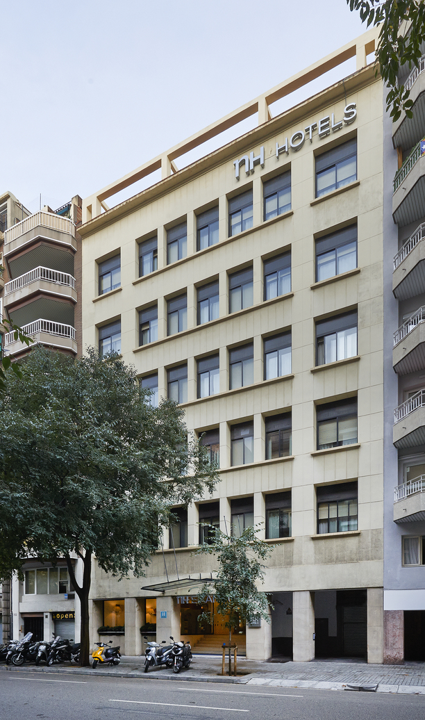 Hotel NH Barcelona Eixample in Barcelona
