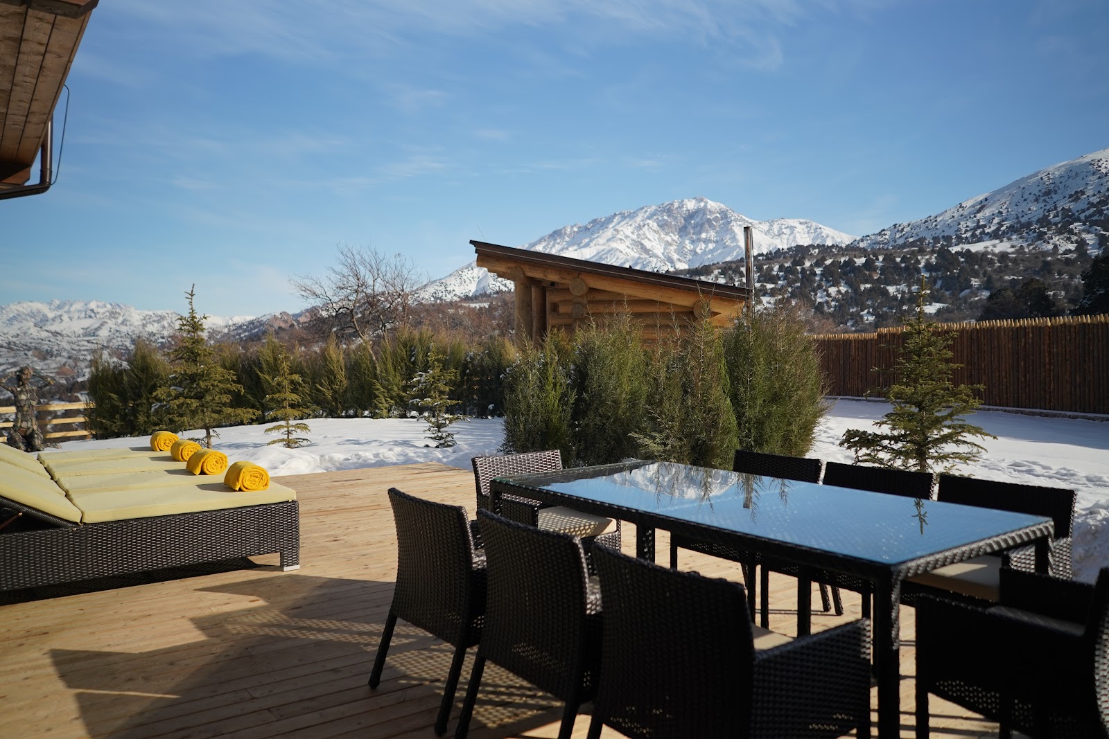 Le Chalet by Amirsoy in Gazalkant