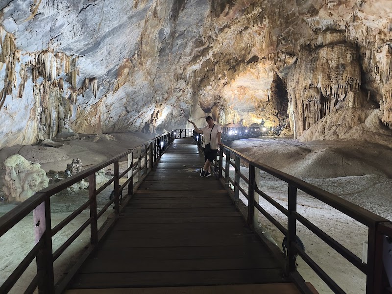 Paradise Cave in Phong Nha