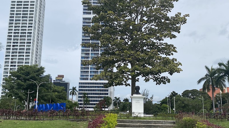 Photo 1 at Panama Sign #2 in Panamá