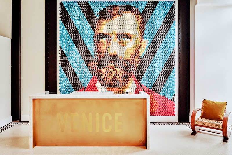 Photo 4 at Venice V Hotel in Los Angeles