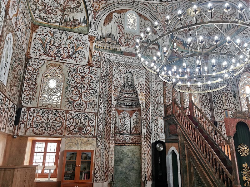 Photo 6 at Palace of Culture in Tiranë