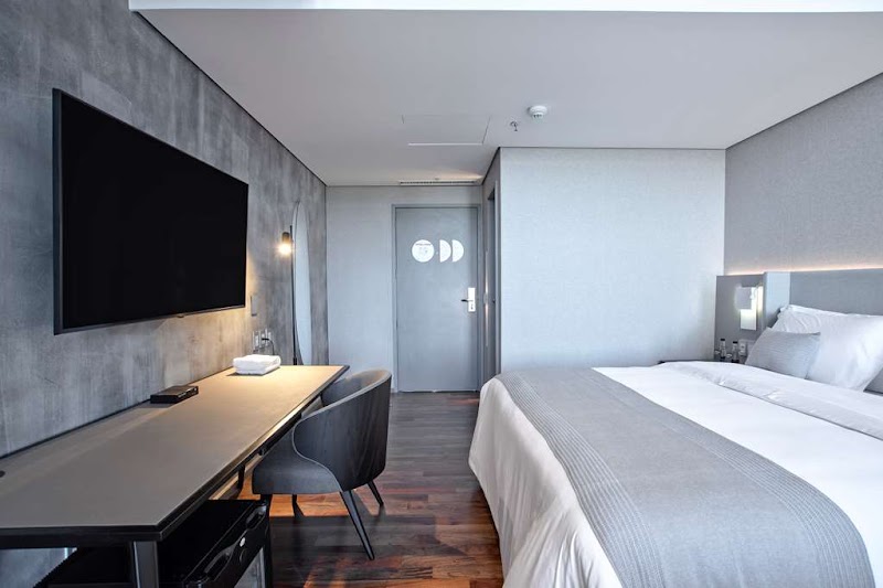 Photo 4 at Suryaa Hotel Pinhais, Curio Collection by Hilton in Alphaville Graciosa