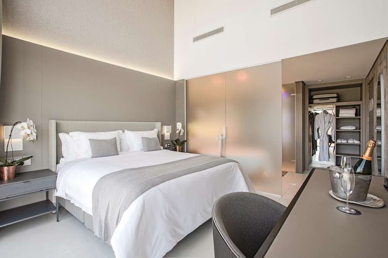 Photo 1 at Suryaa Hotel Pinhais, Curio Collection by Hilton in Alphaville Graciosa