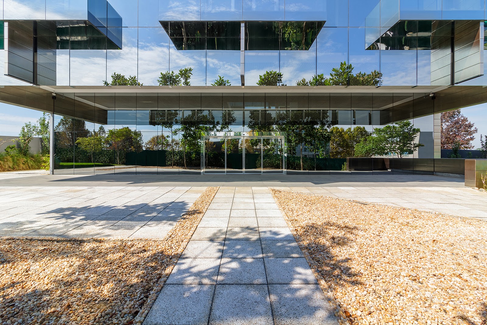 Suryaa Hotel Pinhais, Curio Collection by Hilton in Alphaville Graciosa