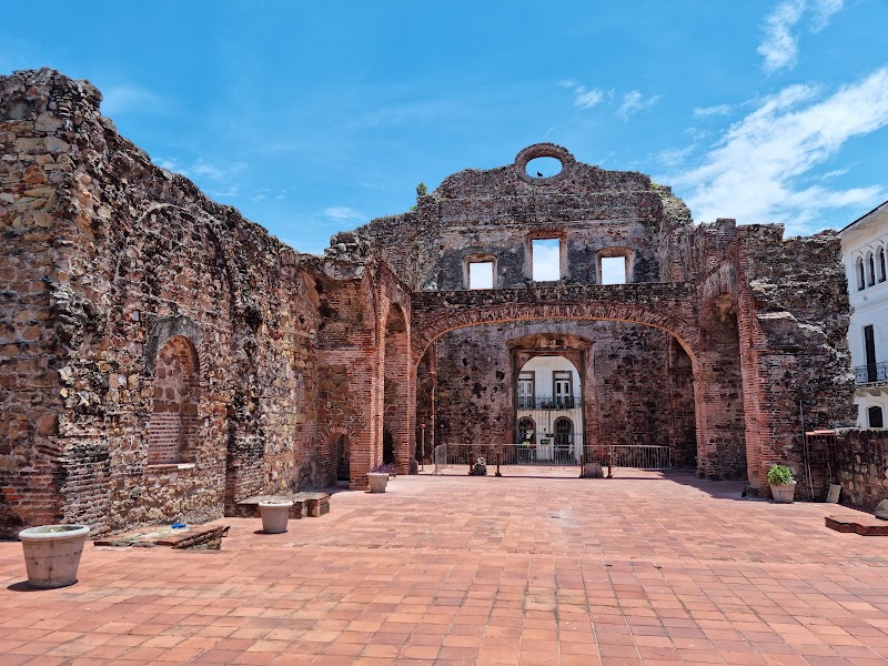 Arco Chato in Panama City