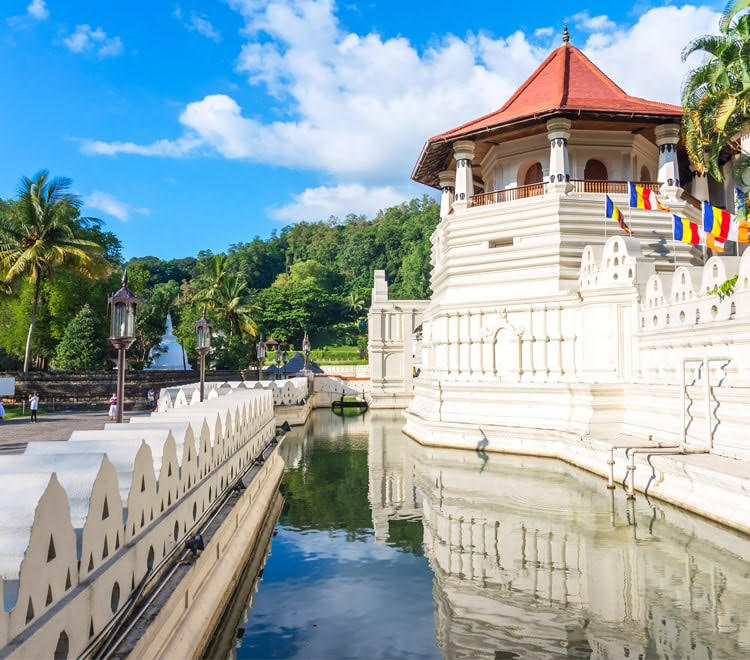 Photo 3 at Sri Dalada Maligawa in Kandy