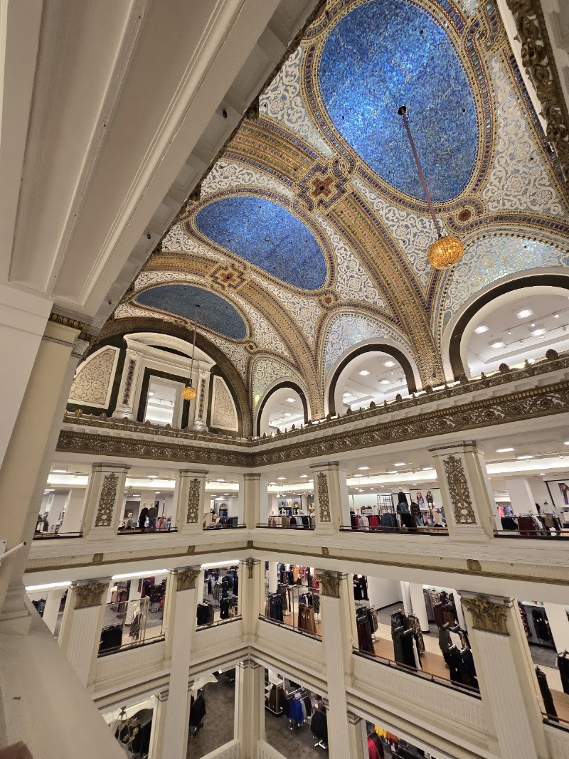 Photo 1 at Marshall Field and Company Building in Chicago