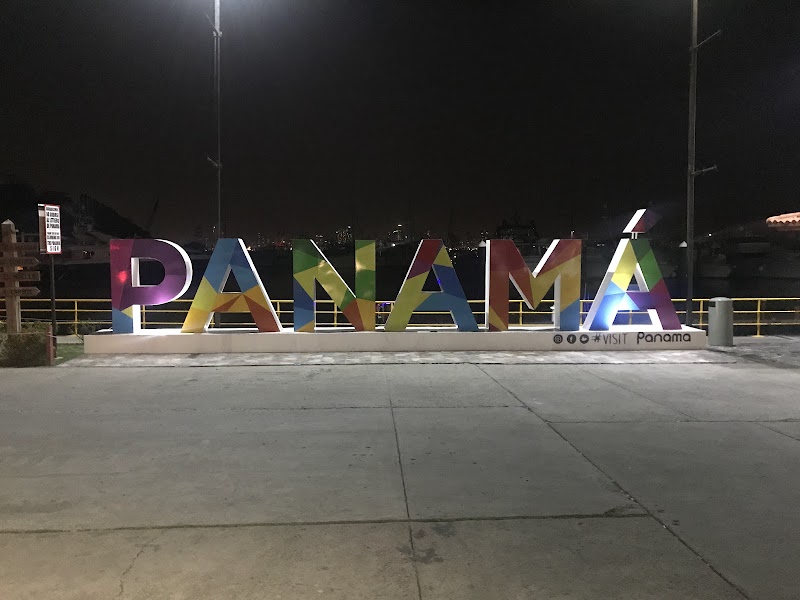 Photo 5 at Panama Sign in Panamá