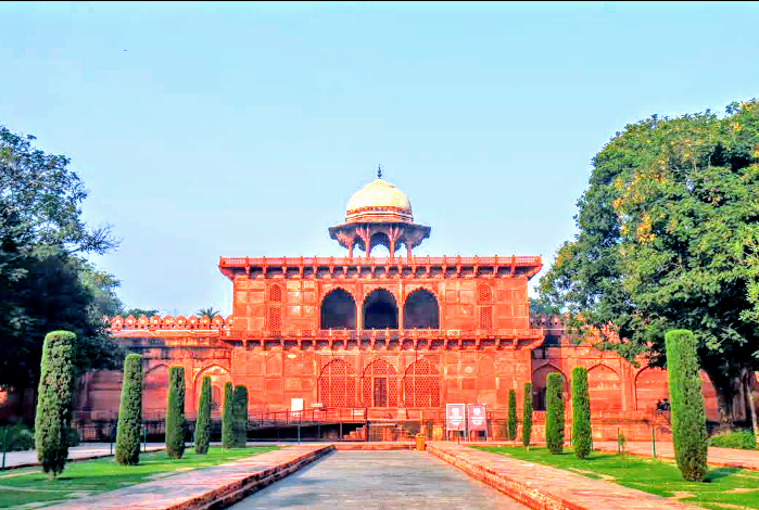 Taj Museum Agra in Agra
