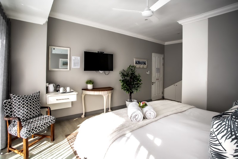 Photo 4 at Whale Coast Ocean Villa in Hermanus