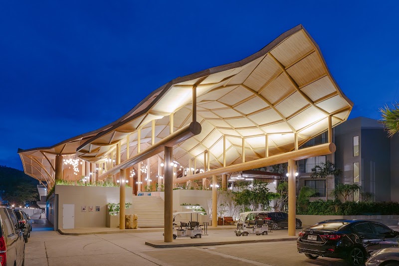 Photo 4 at Phuket Emerald Beach Resort in Tambon Karon