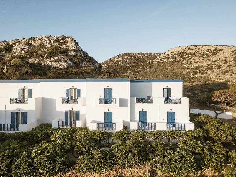Dolphin Bay Seaside Resort & Suites in Galissas