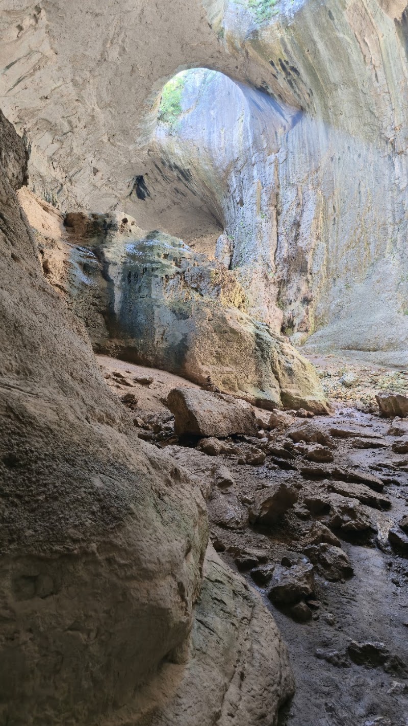 Photo 3 at Prohodna Cave in Karlukovo