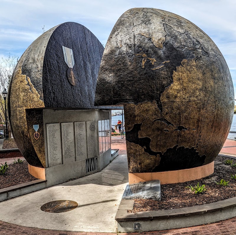 World War II Memorial in Savannah
