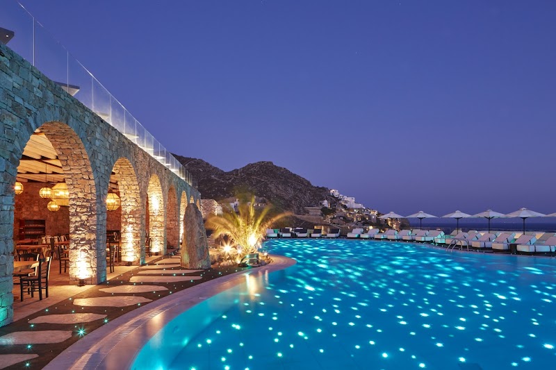 Royal Myconian - Leading Hotels of the World in Elia