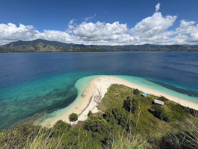 17 Islands National Park in Riung