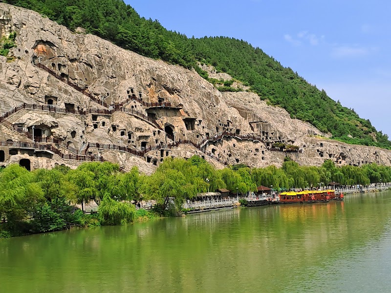 Photo 4 at Longmen Grottoes in Luo Yang Shi
