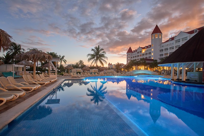Bahia Principe Explore Jamaica in Runaway Bay