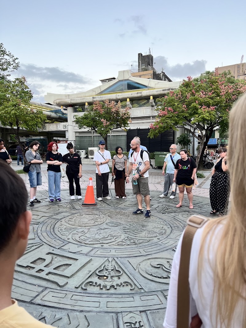Photo 5 at Taipei Food Tour / Taipei's Origin & Longshan Temple - Walking Tour Meeting Point - TourMeAway in 富民里