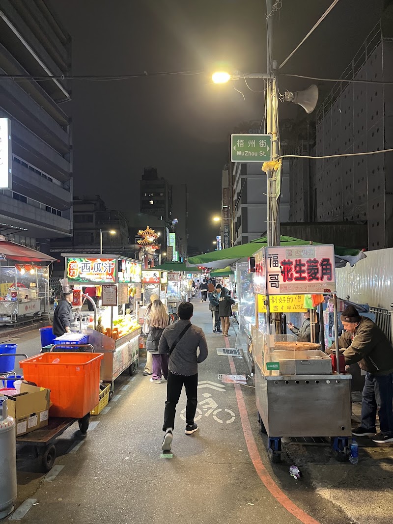 Photo 4 at Taipei Food Tour / Taipei's Origin & Longshan Temple - Walking Tour Meeting Point - TourMeAway in 富民里