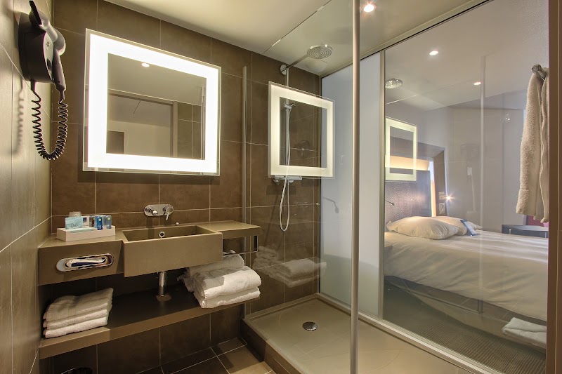 Photo 2 at Novotel Paris Les Halles in Paris