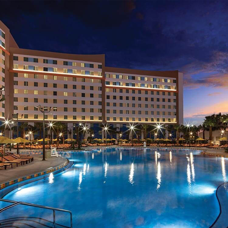 Universal Endless Summer Resort - Dockside Inn and Suites in Orlando