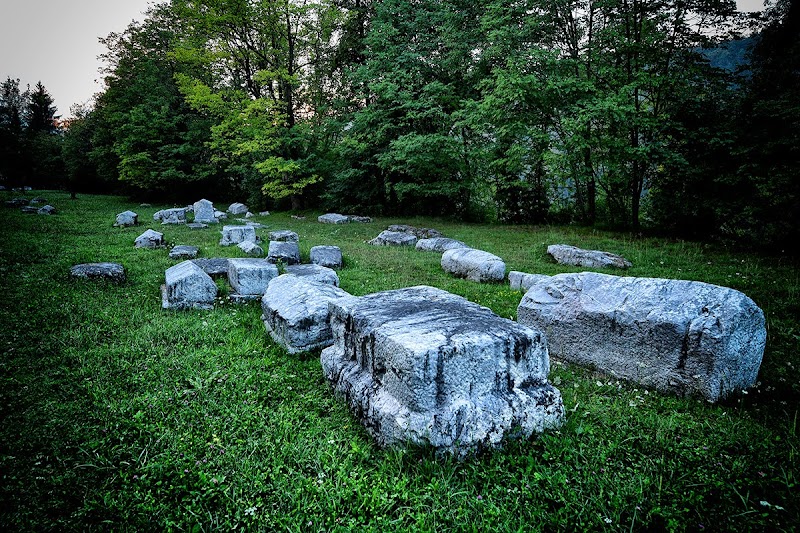 Mramorje in Perućac