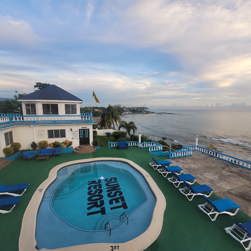 Sunset Resort and Villas in Treasure Beach