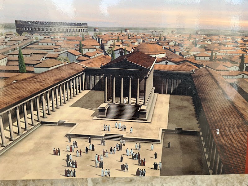 Photo 4 at Maison Carrée in Nîmes