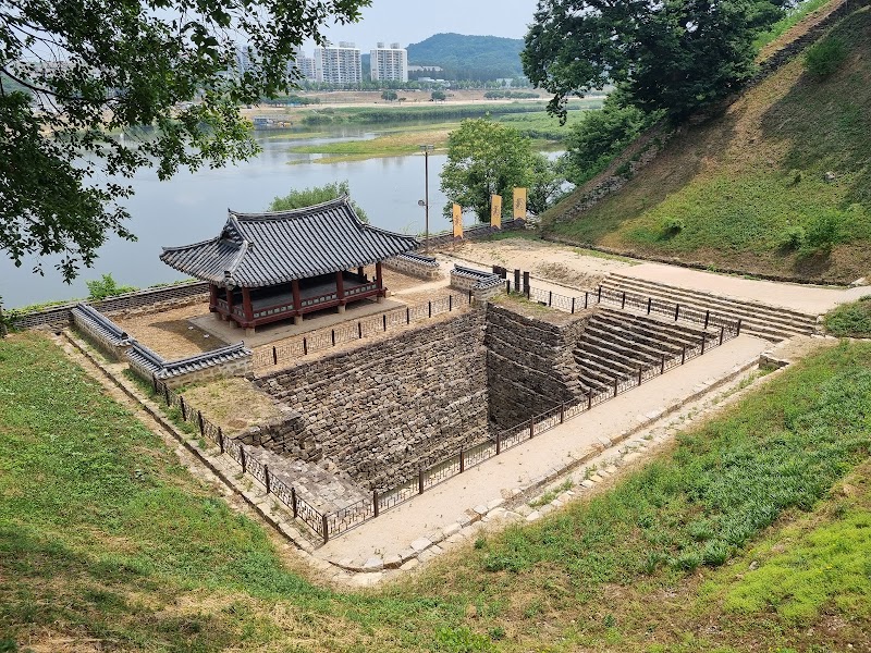 Photo 1 at Gongju Gongsanseong Fortress in Gongju