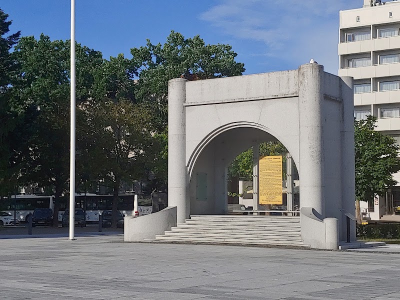 Eesti Vabariigi iseseisvuse väljakuulutamise monument in Pärnu